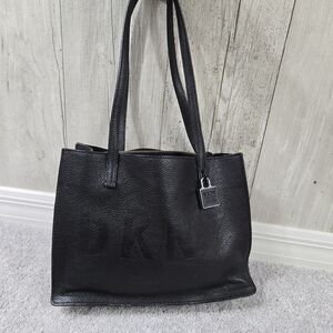 DKNY Black Pebbled Leather Shoulder Bag Tote Y2k Embossed Logo Downtown Goth